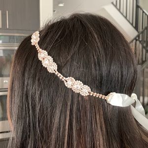 Beautiful rose gold bridal headband. NEW !!! Never worn !